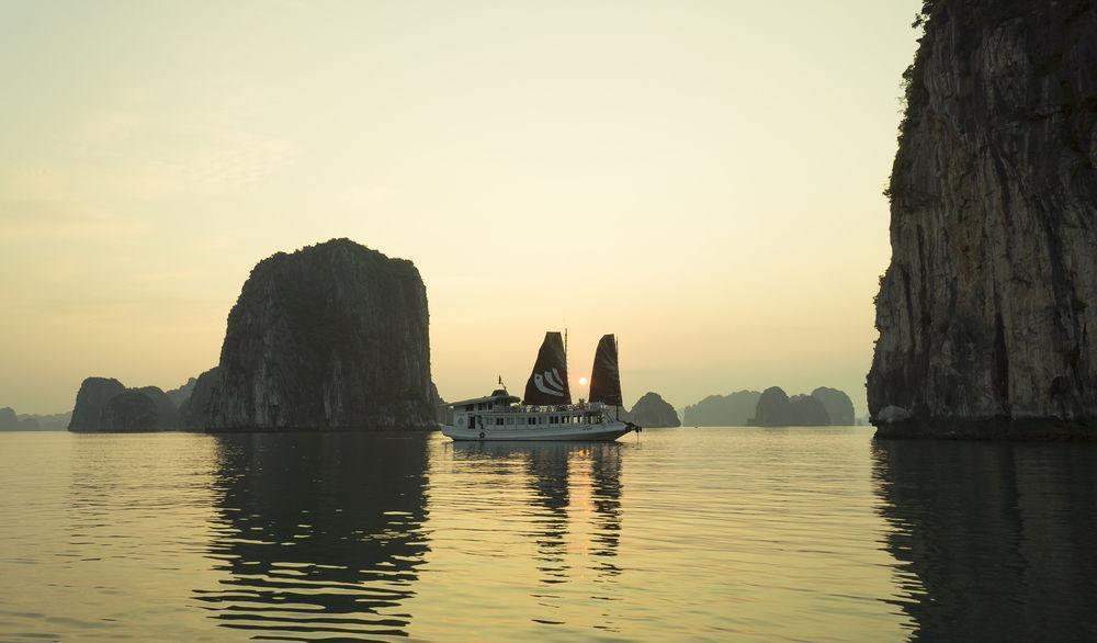 Bhaya Legend Cruises Hotel Ha Long Exterior foto